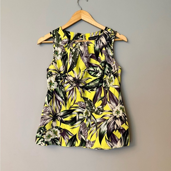 Dorothy Perkins Tops - Dorothy Perkins Sleeveless Yellow Tropical Print Tank Top Bright Vacation Resort